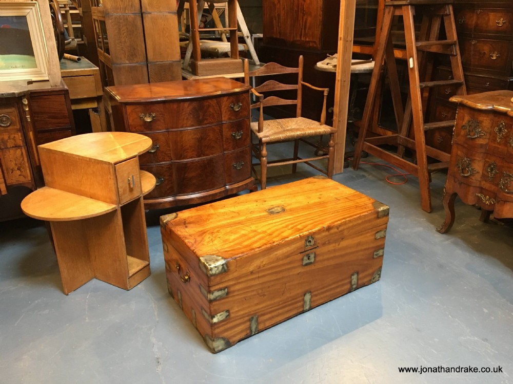 camphor campaign trunk chest View VIII