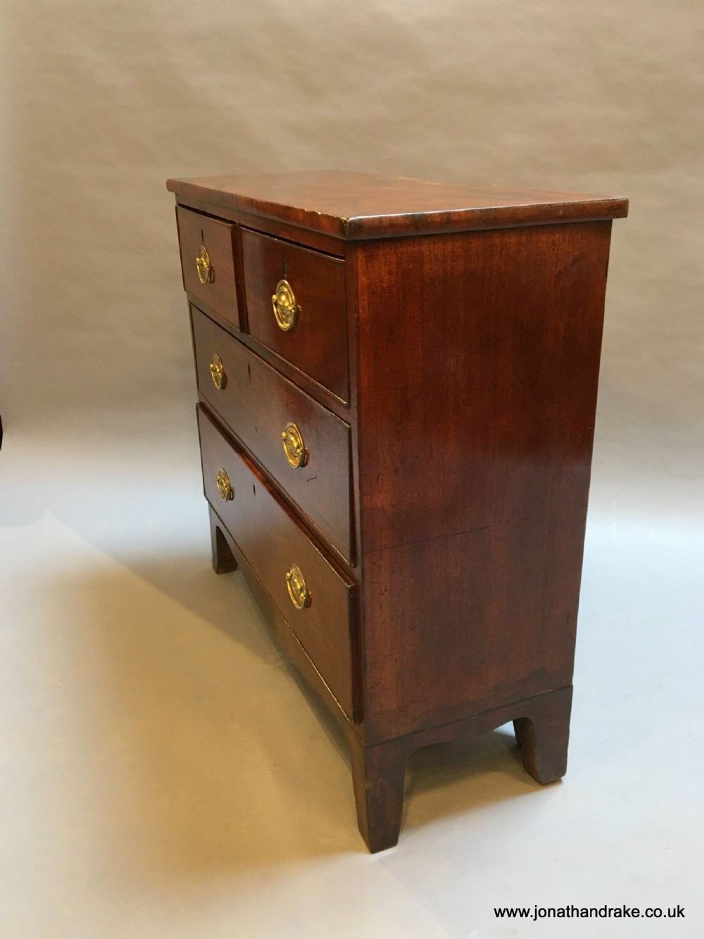 Georgian mahogany hall chest View III