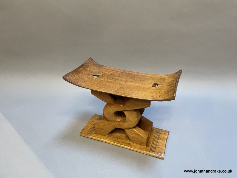 ashanti stool  View VIII