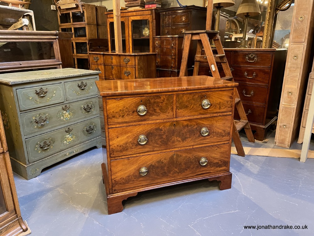 George III small chest of drawers View VIII