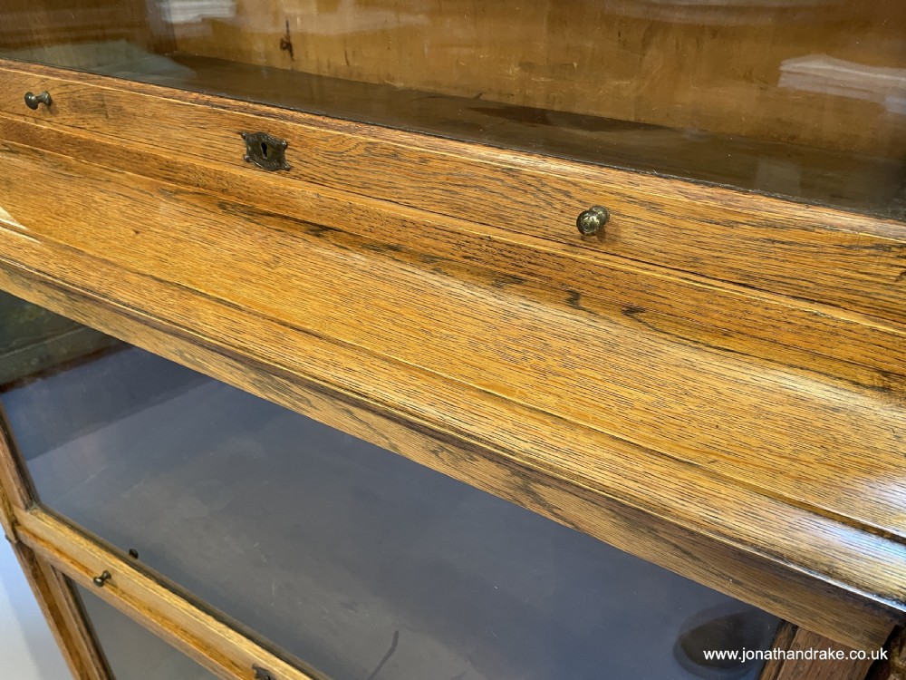 Globe Wernicke type bookcase ,by Lebus View III