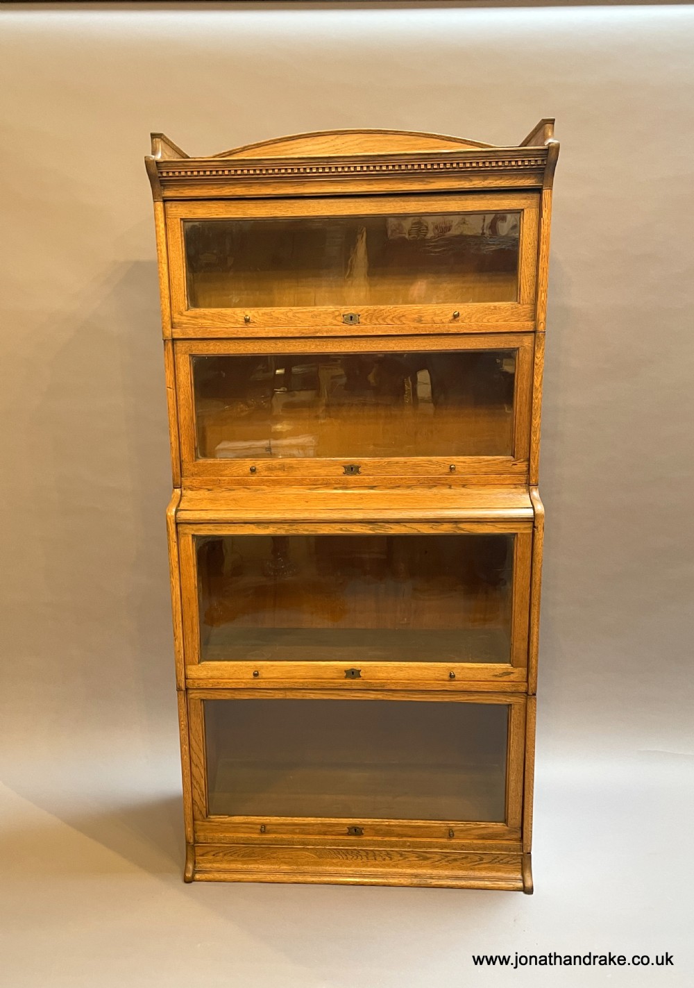 Globe Wernicke type bookcase ,by Lebus View IV