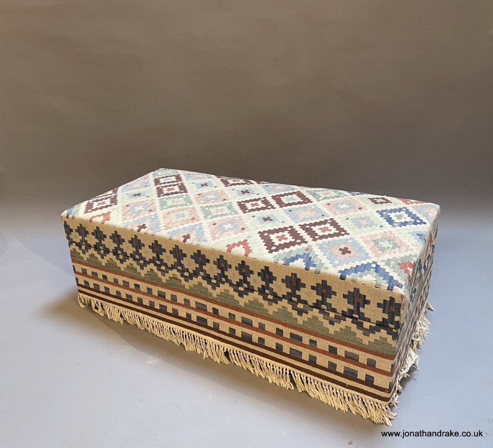 ottoman chest seat