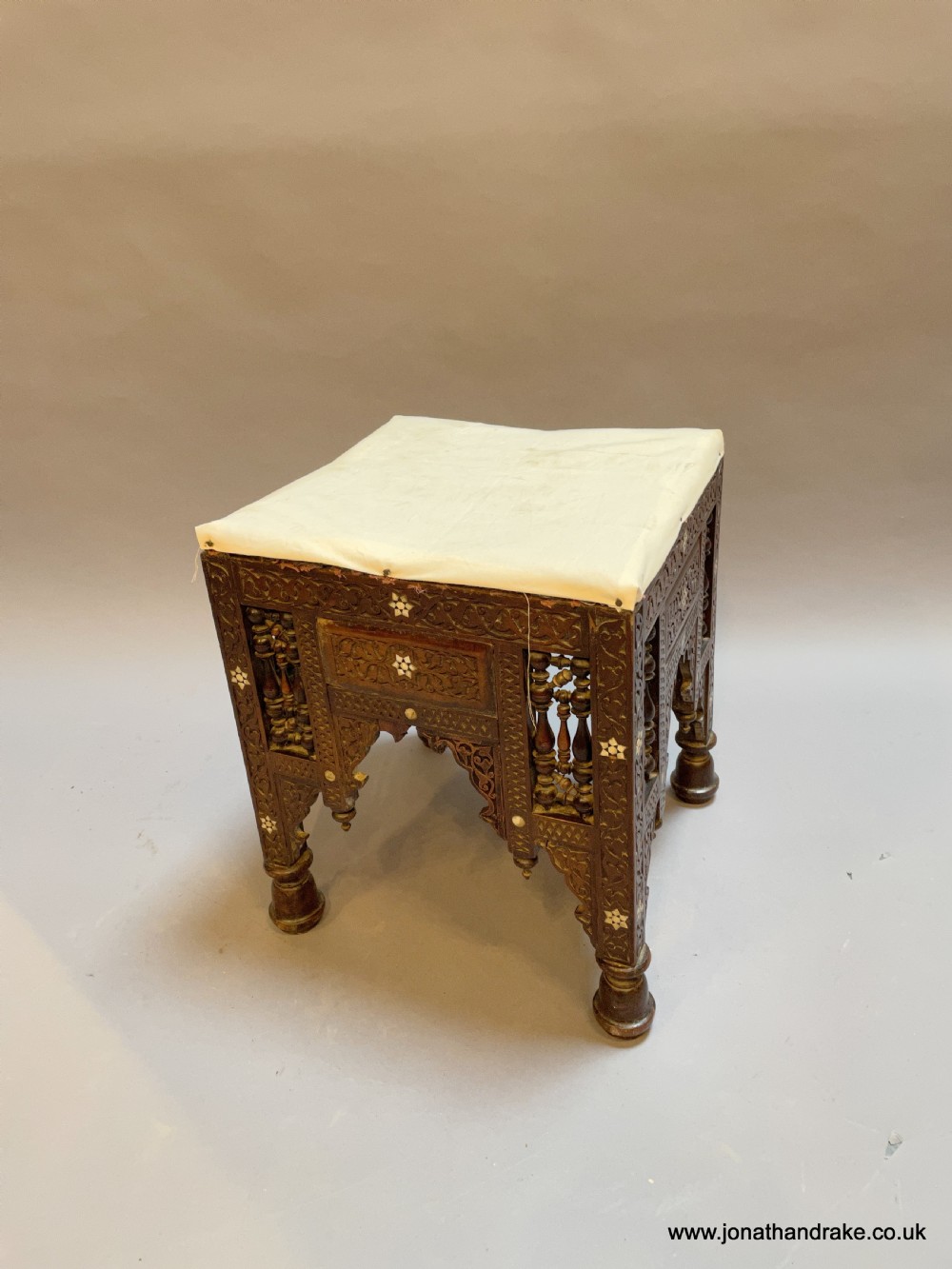 Moorish stool View II
