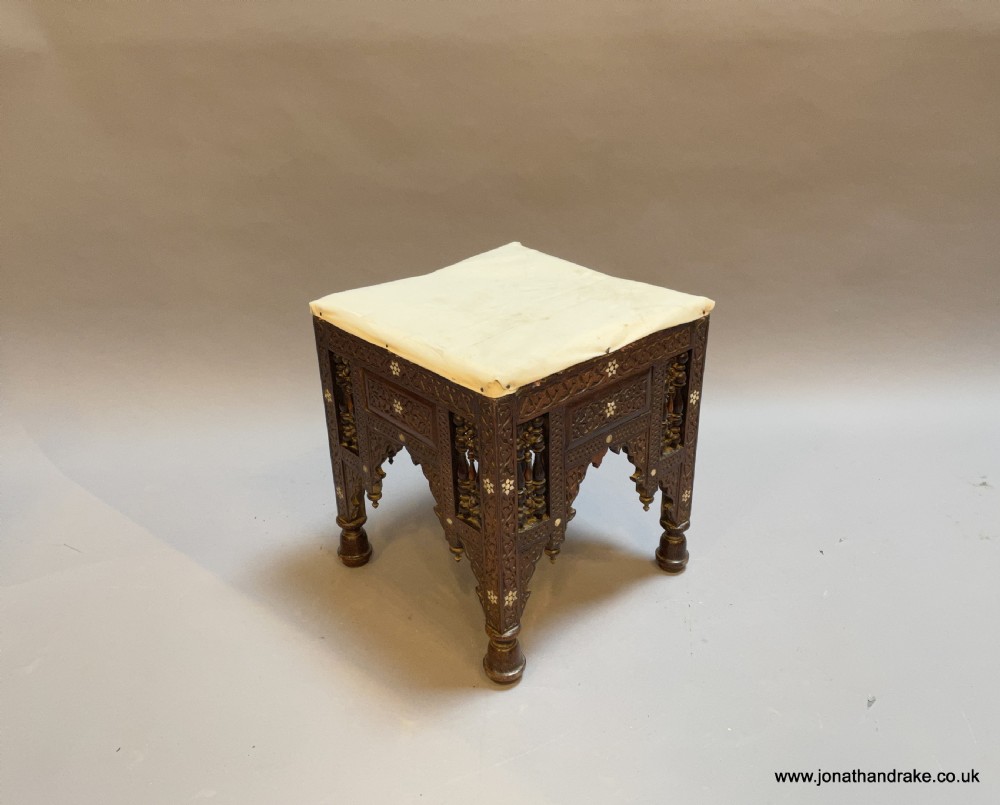 Moorish stool View IV