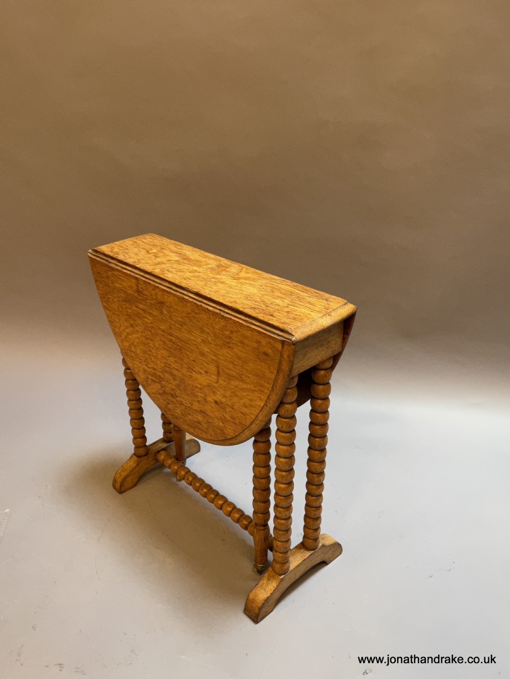 Victorian oak sutherland table View VIII