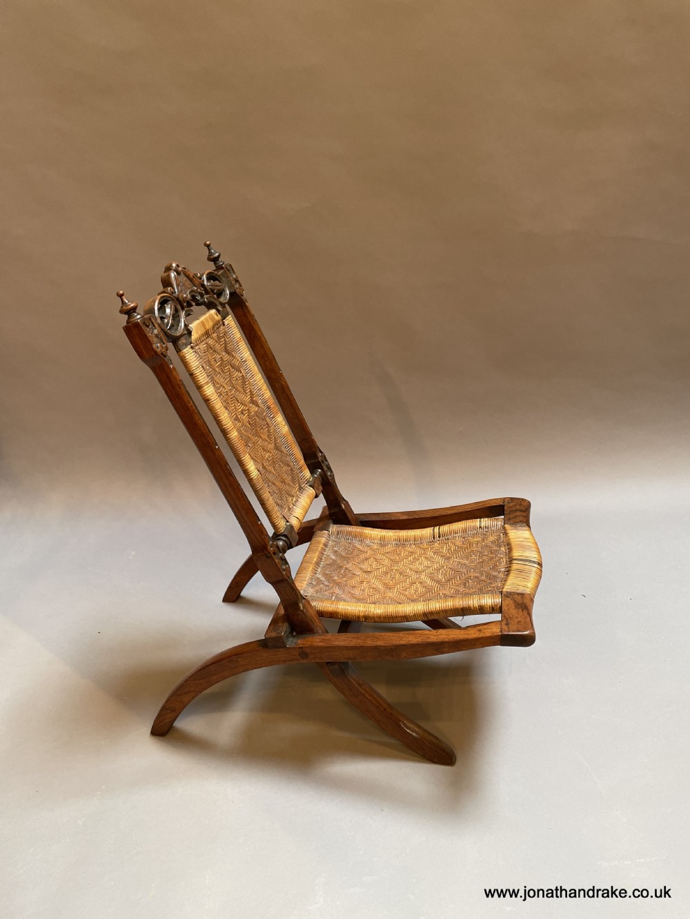 C19th Anglo-Colonial steamer chair View IV