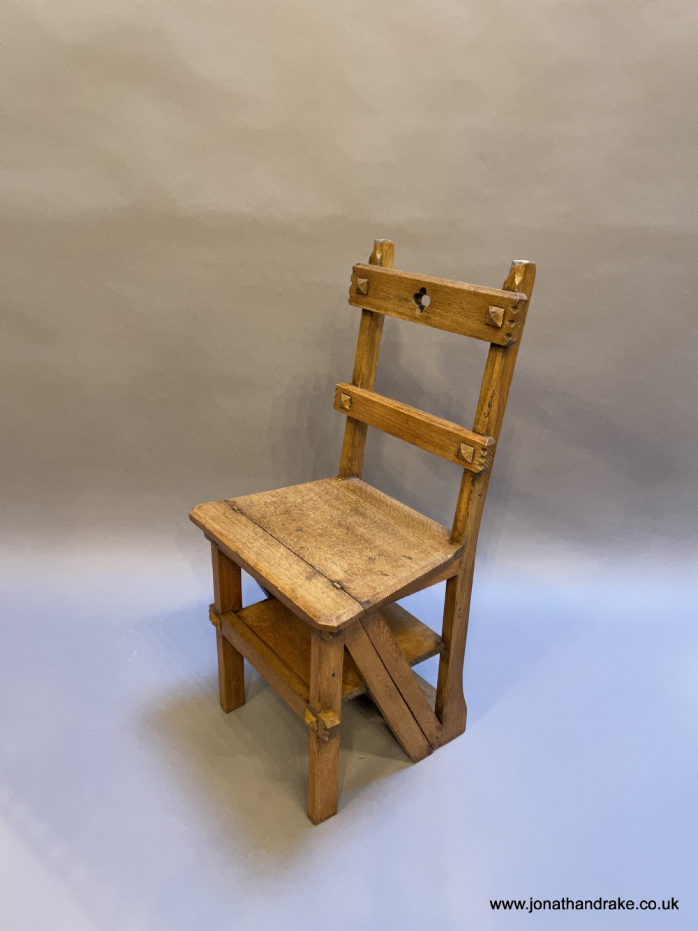 Metamorphic library chair steps
