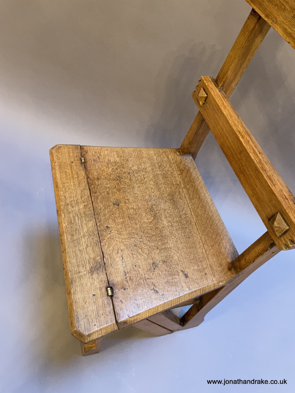 Metamorphic library chair steps View II