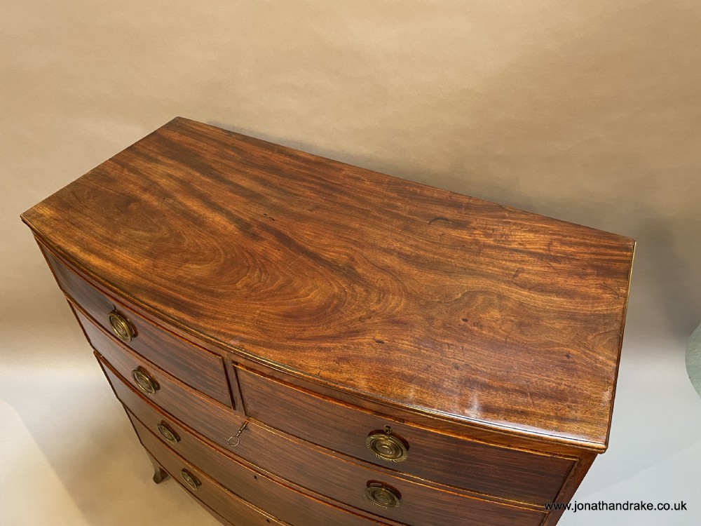George 111 bow chest of drawers View II