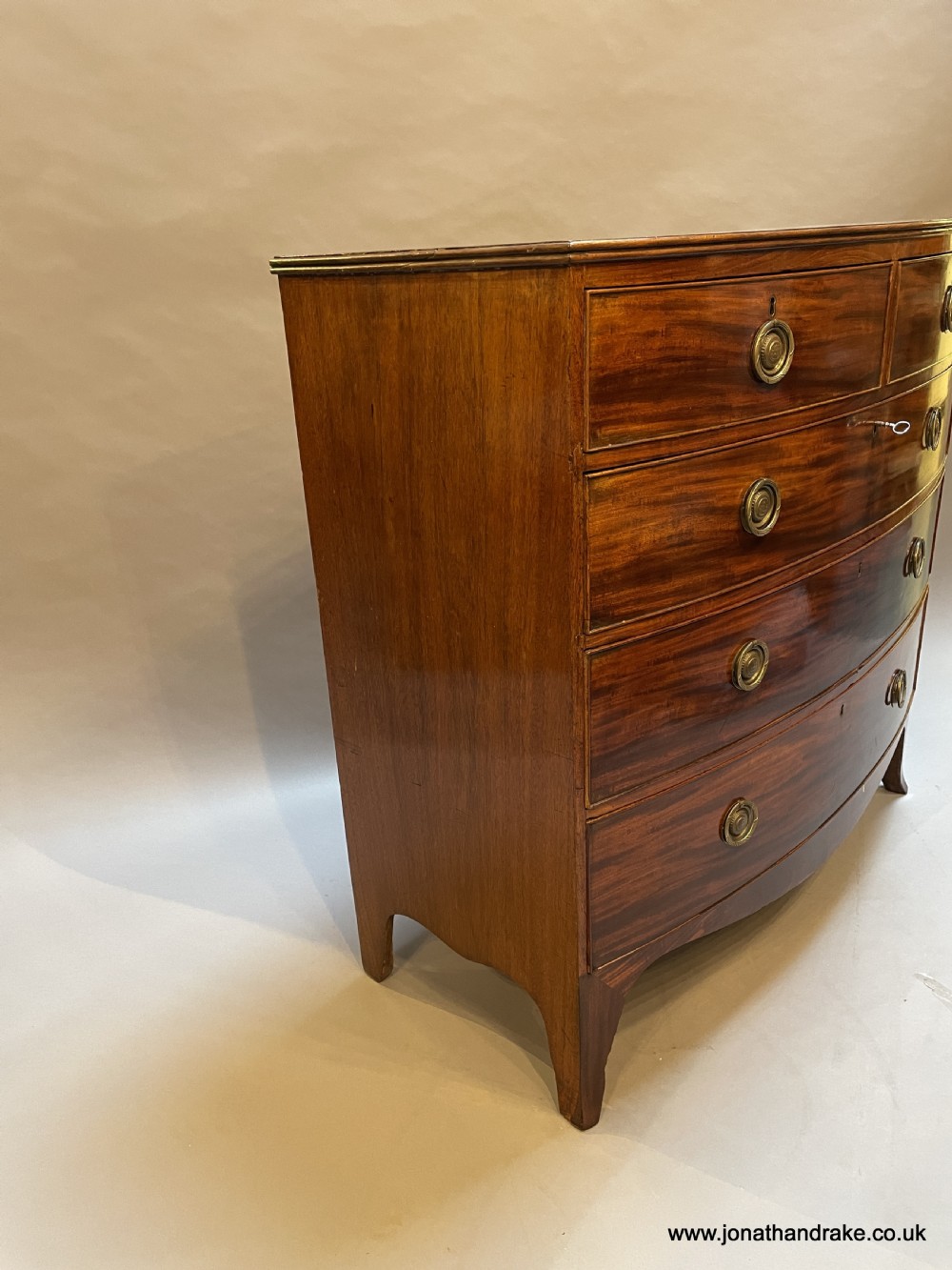 George 111 bow chest of drawers View VI