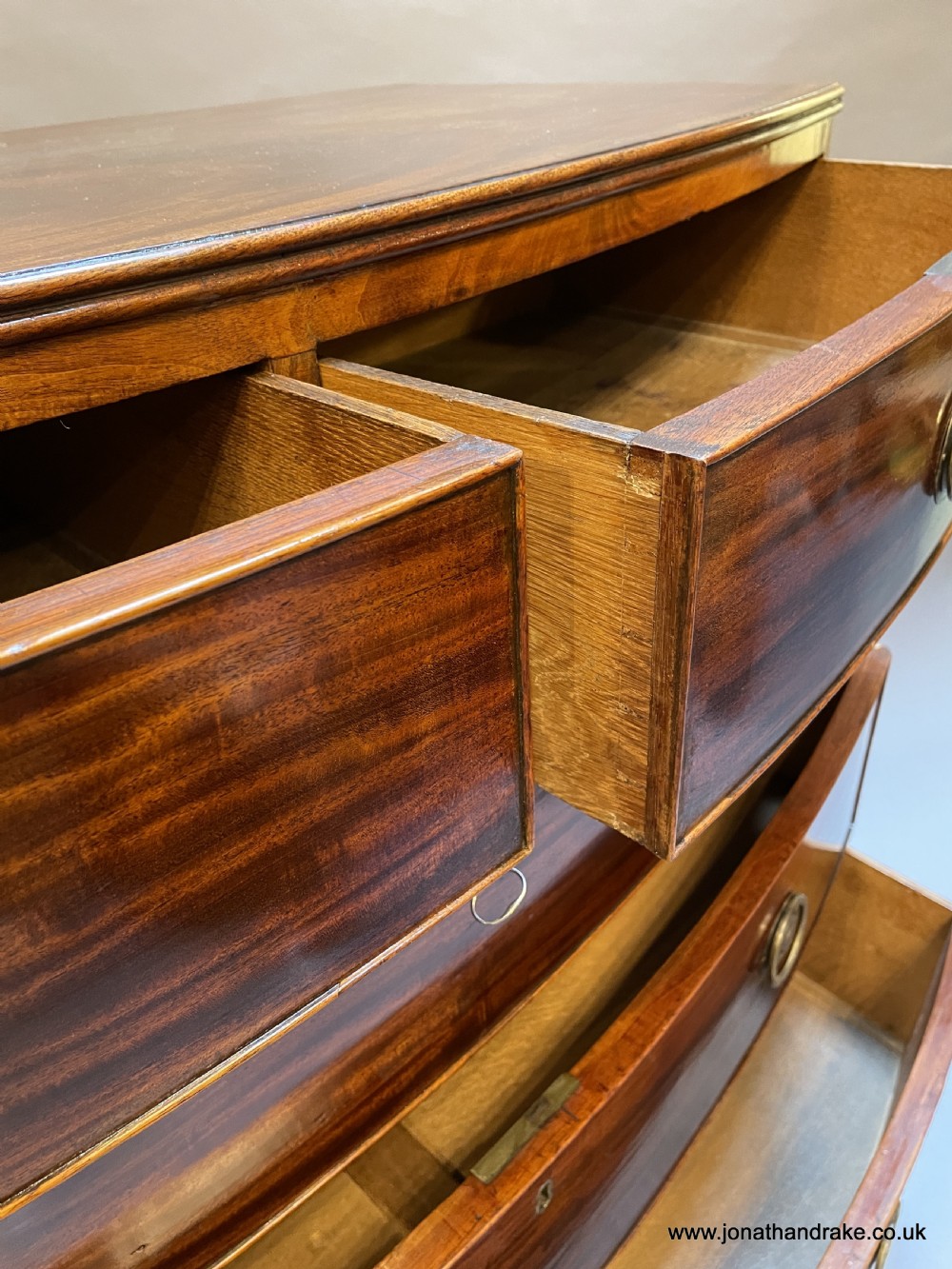 George 111 bow chest of drawers View XII
