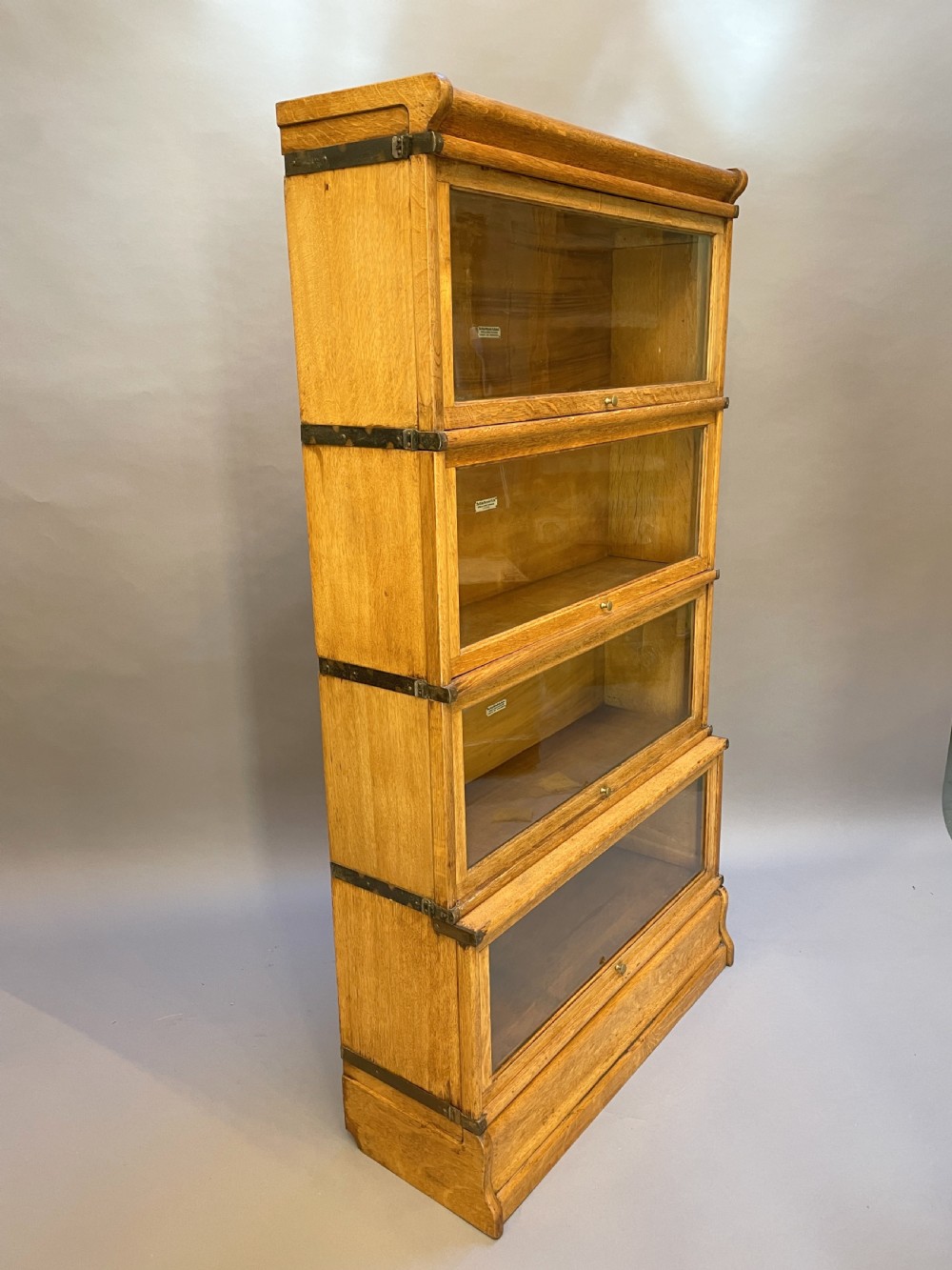 Globe wernicke bookcase View VI