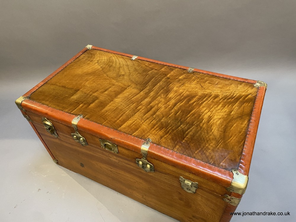 Unusual camphor campaign trunk View II