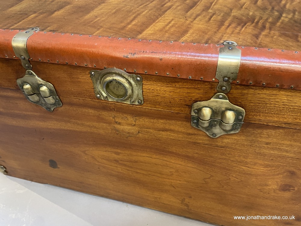 Unusual camphor campaign trunk View III