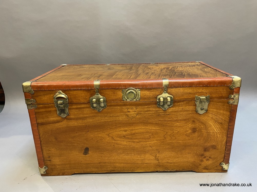 Unusual camphor campaign trunk View IX