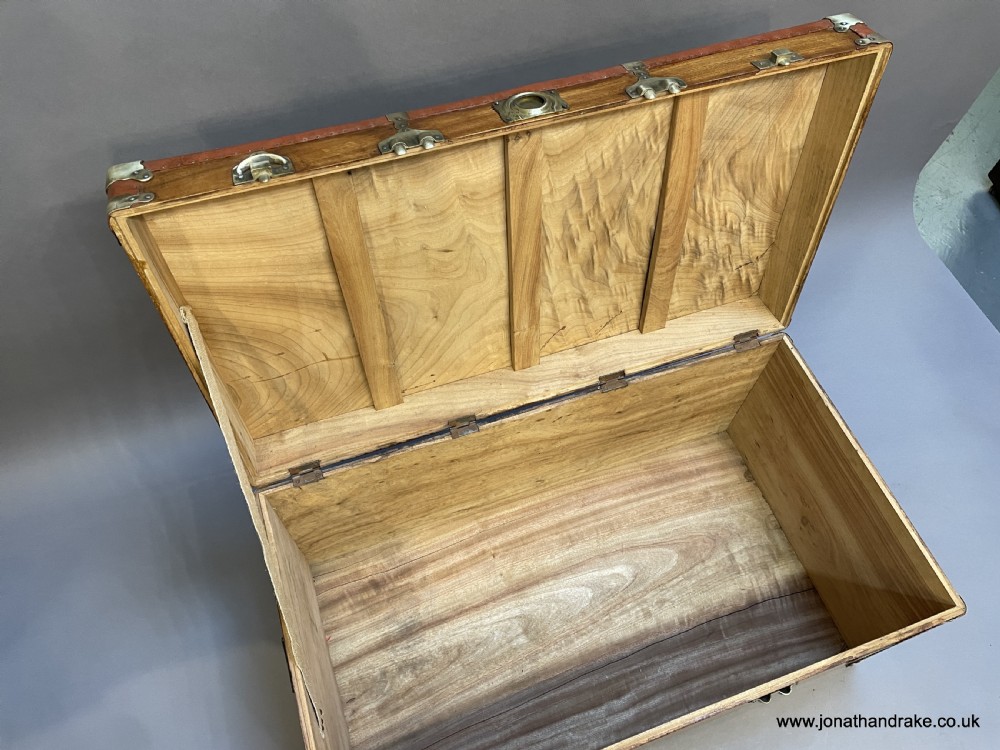 Unusual camphor campaign trunk View XI
