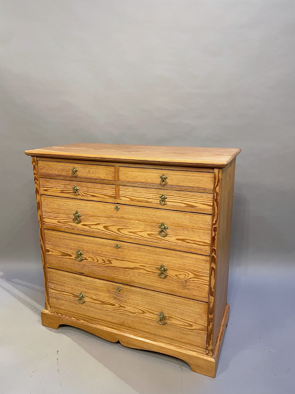 arts and crafts Oregon pine chest of drawers