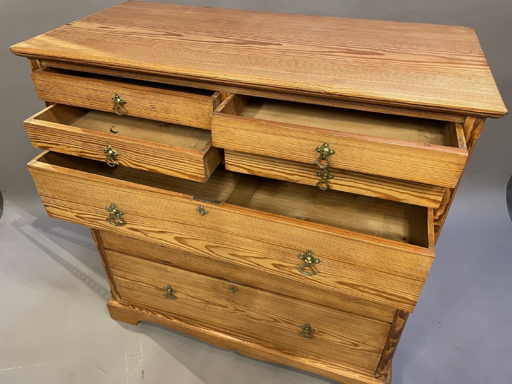 arts and crafts Oregon pine chest of drawers View V