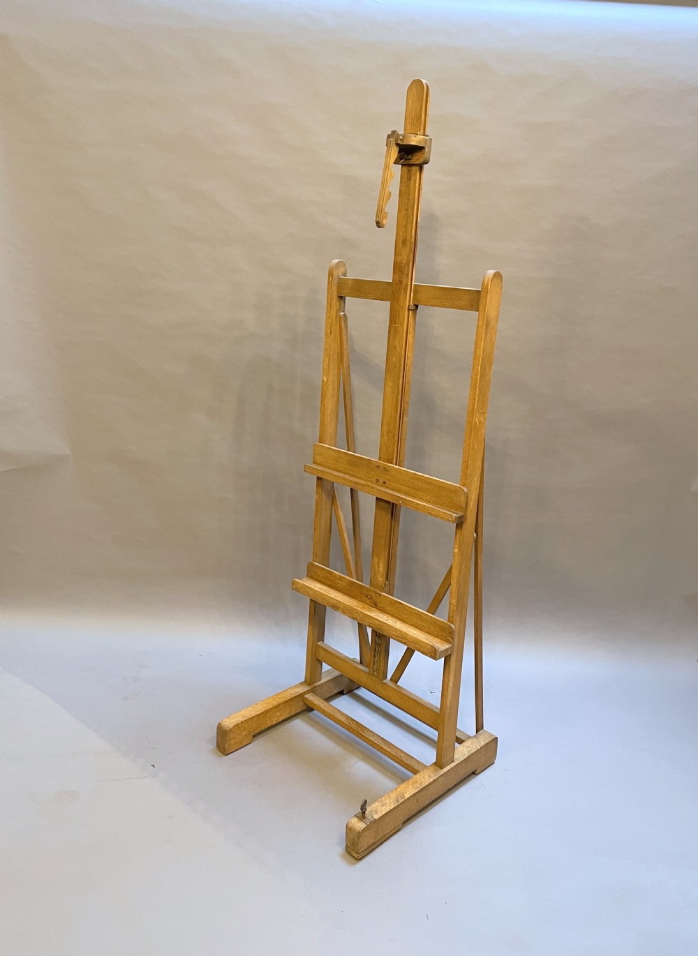 Early C20th artists easel
