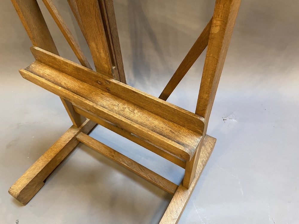 Early C20th artists easel View IV