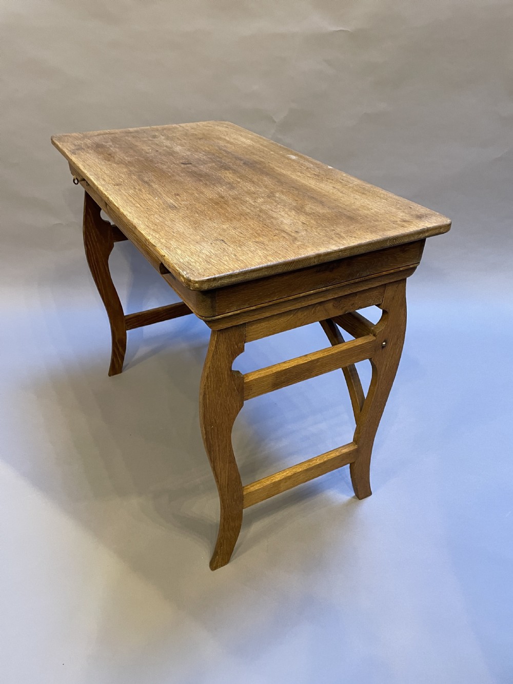 globe wernicke side table View VI