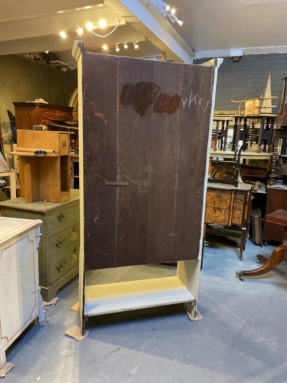 Vintage Waterfall Bookcase View VII