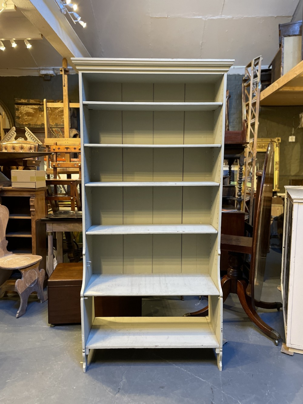 Vintage Waterfall Bookcase View X