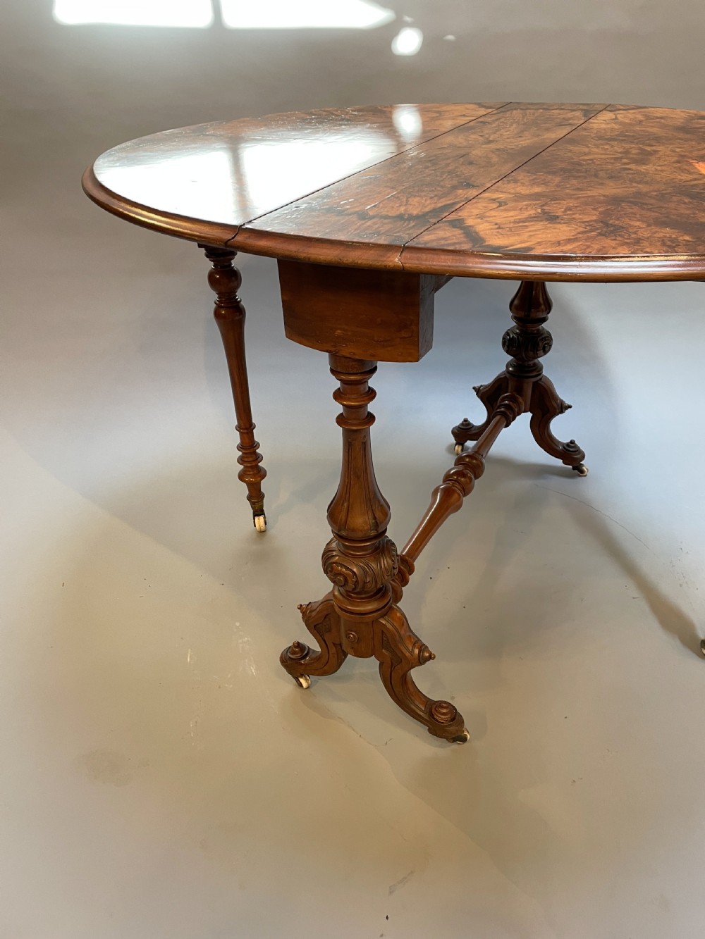 Victorian burr walnut sutherland table View II