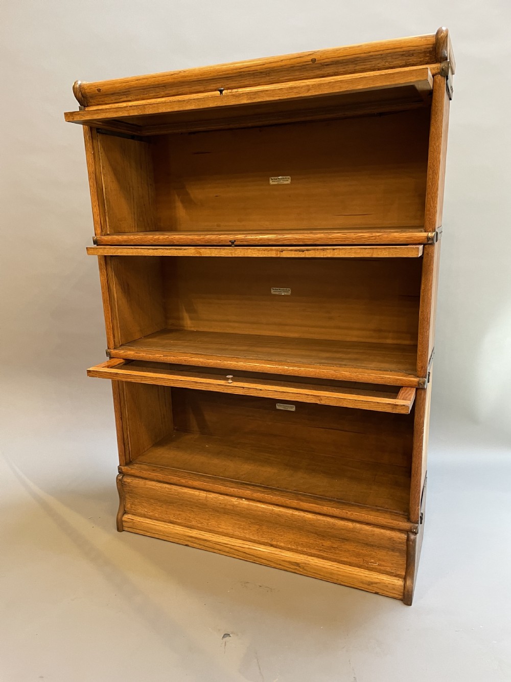 Globe Wernicke Oak Bookcase 125 View IV