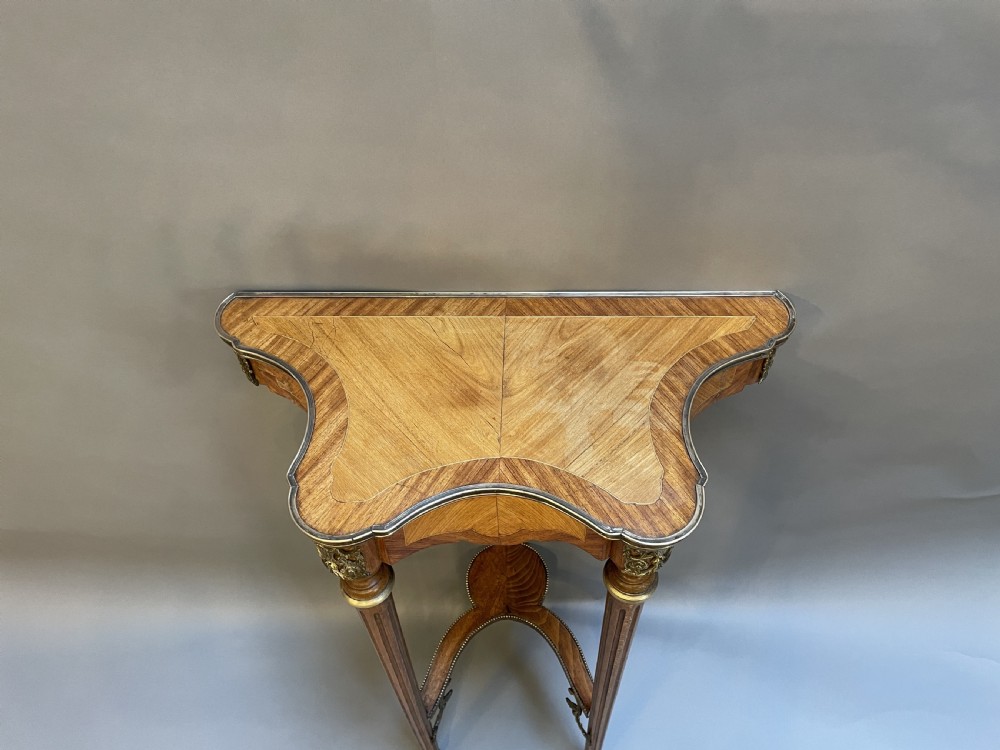 French pier table View III