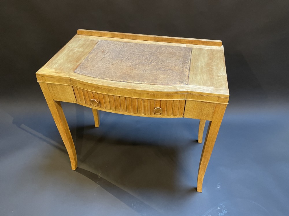 Art Deco writing table View X