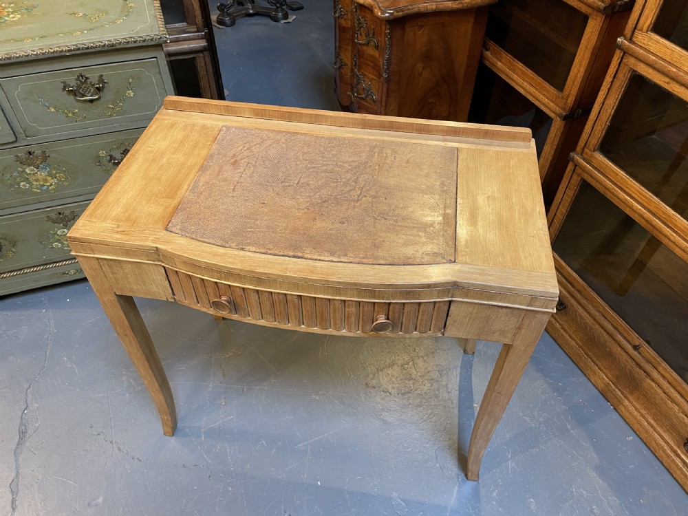 Art Deco writing table View XIII