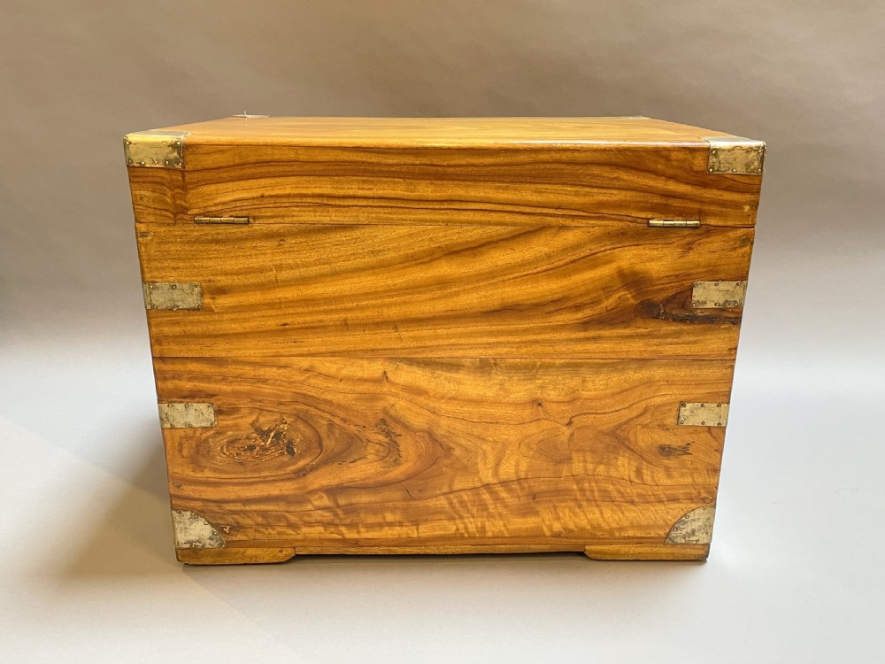 C19th Camphor Campaign Trunk View V