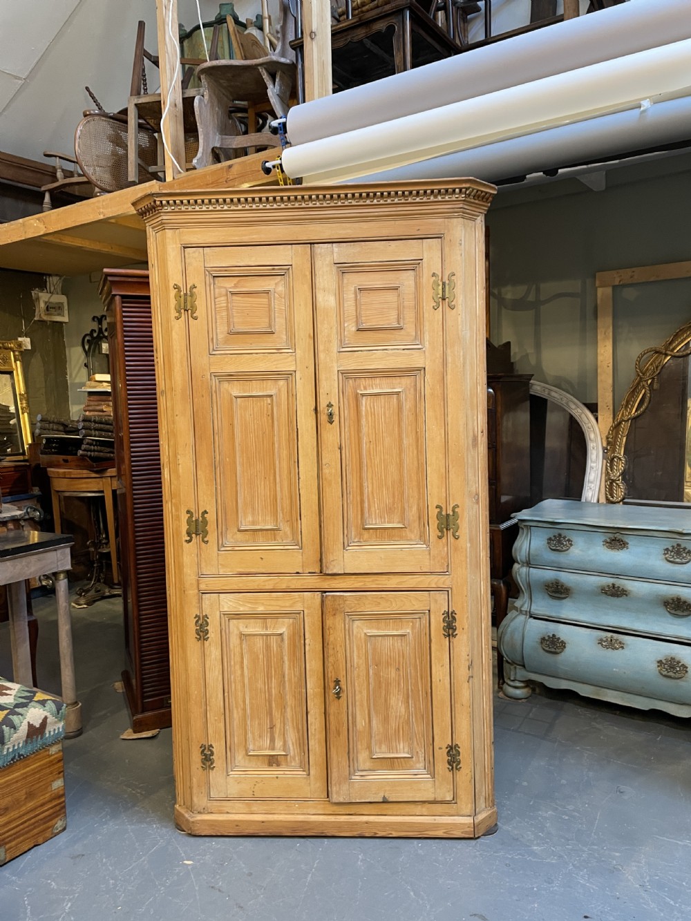 George III Pine Corner Cupboard View XIV