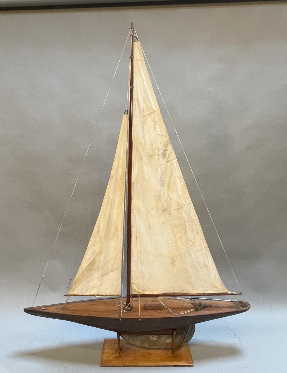 vintage mahogany pond yacht View V