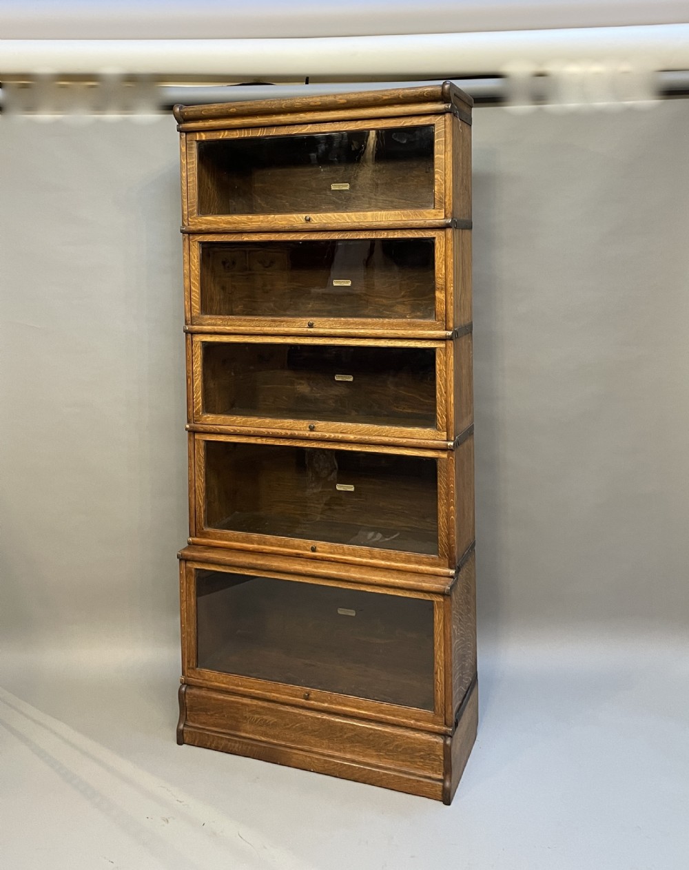 Globe wernicke bookcase of 5 large sections