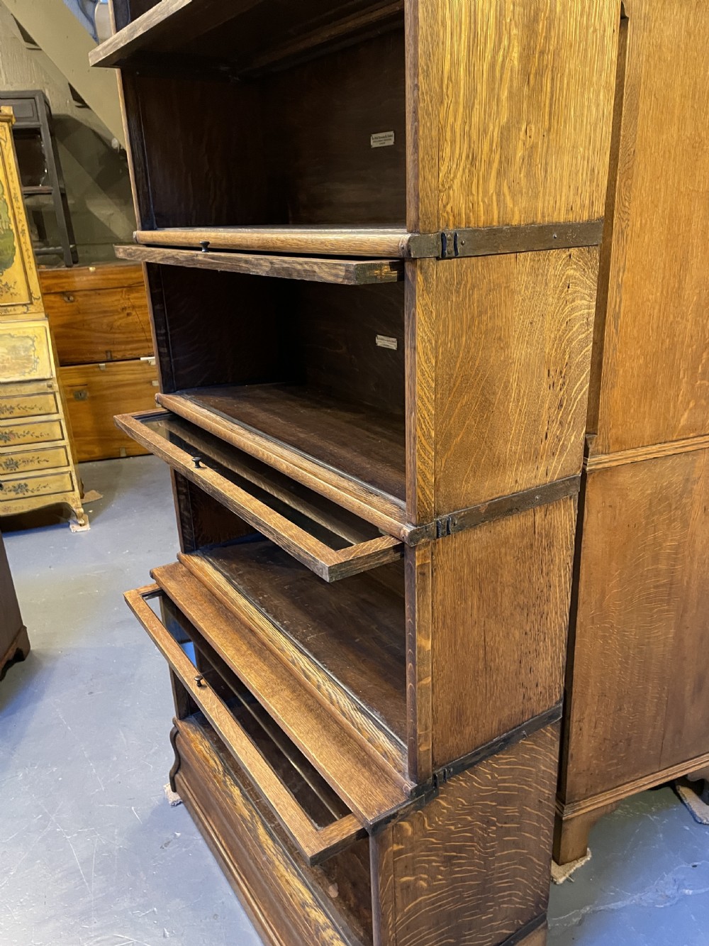 Globe wernicke bookcase of 5 large sections View VIII