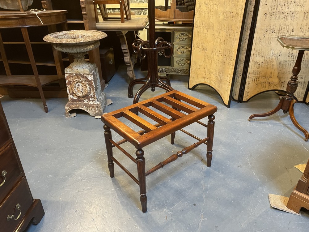 Victorian Luggage Stand View VI