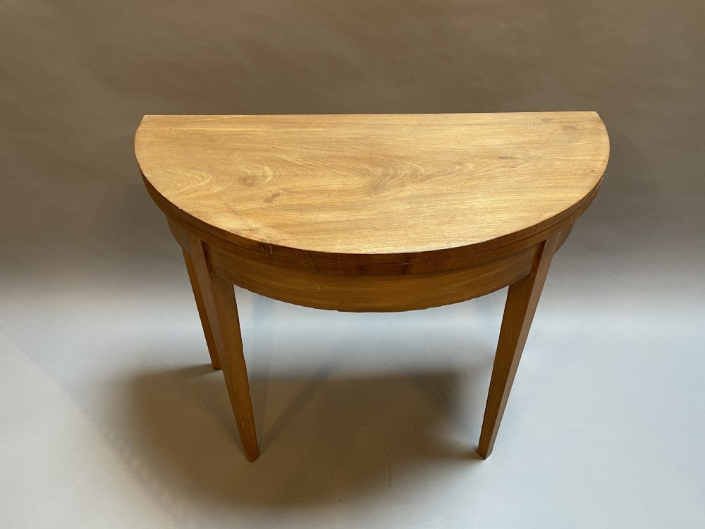 Georgian card table View IV