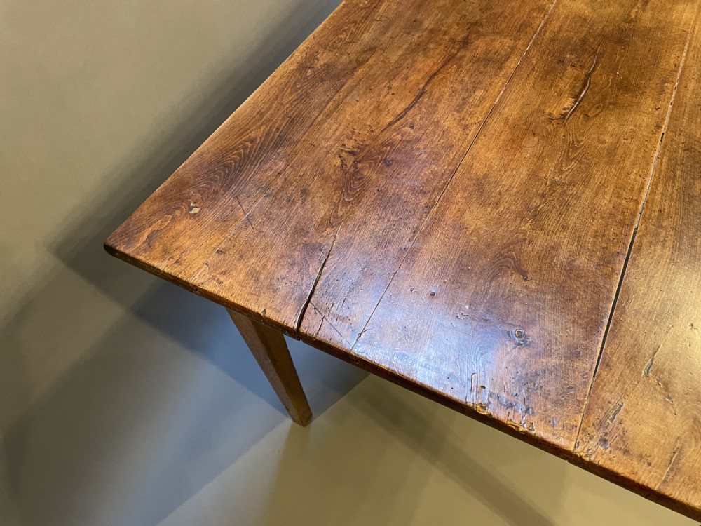 French Farmhouse Table View V