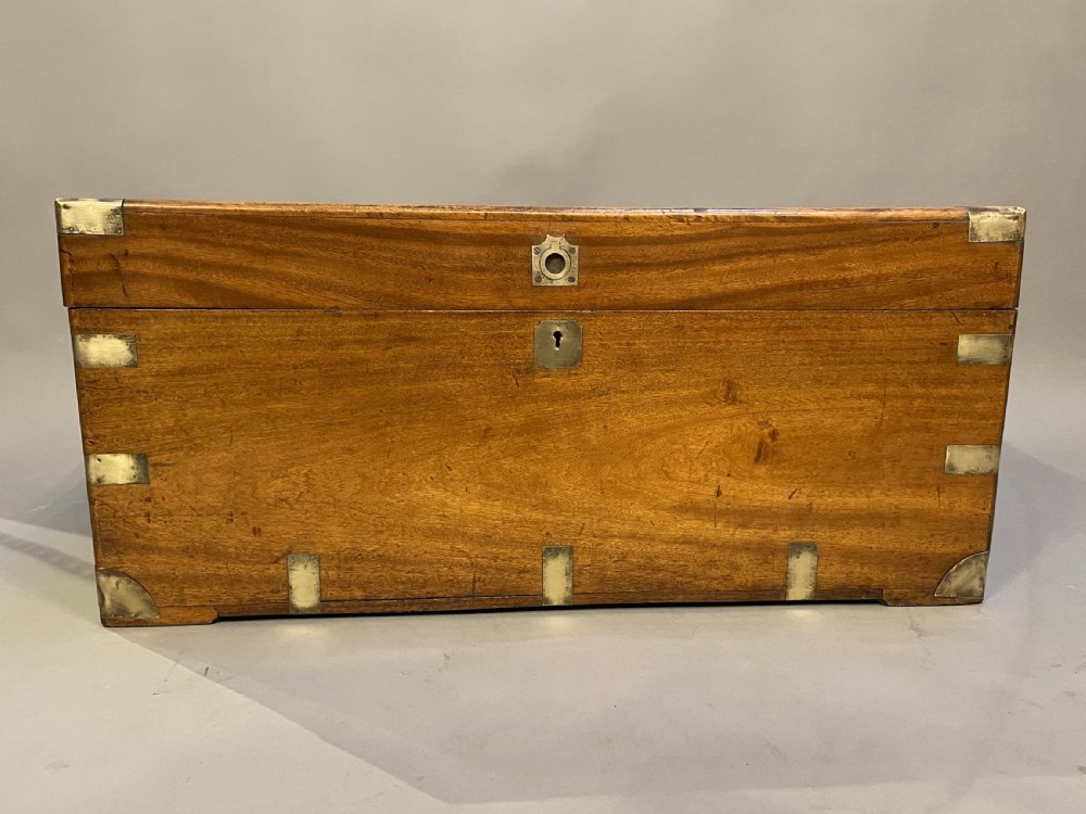 camphor campaign trunk chest View IV