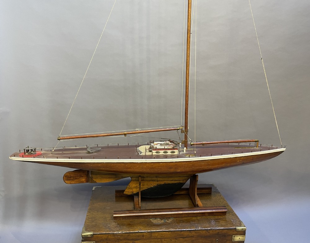 large vintage pond yacht View XIV
