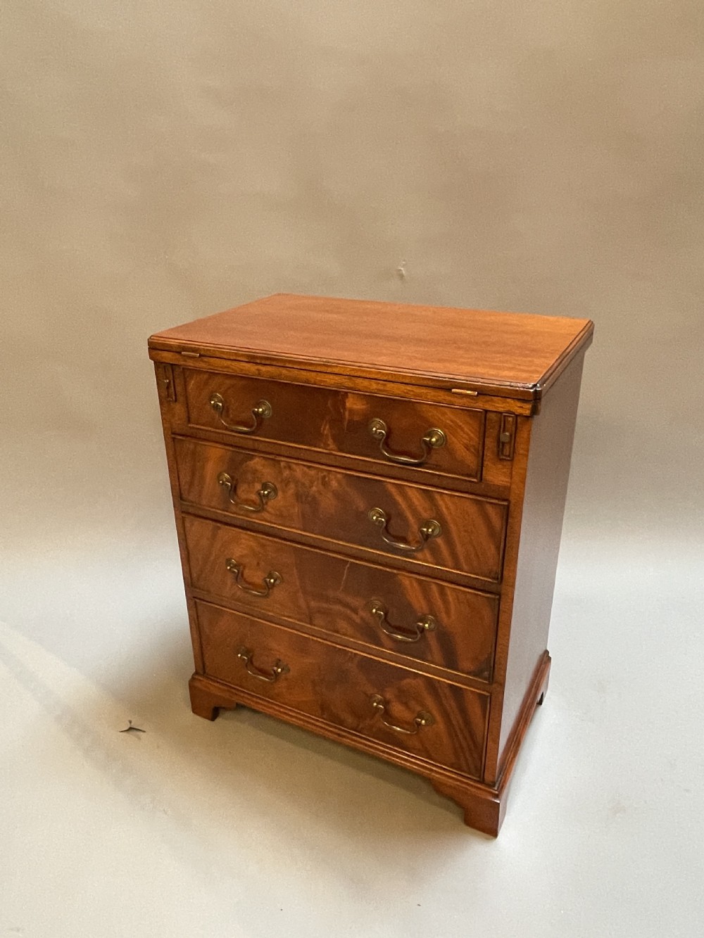 George III Style Bachelors Chest Of Drawers