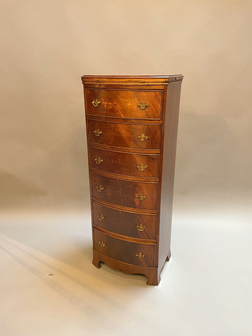 Mahogany Pillar Chest Of Drawers