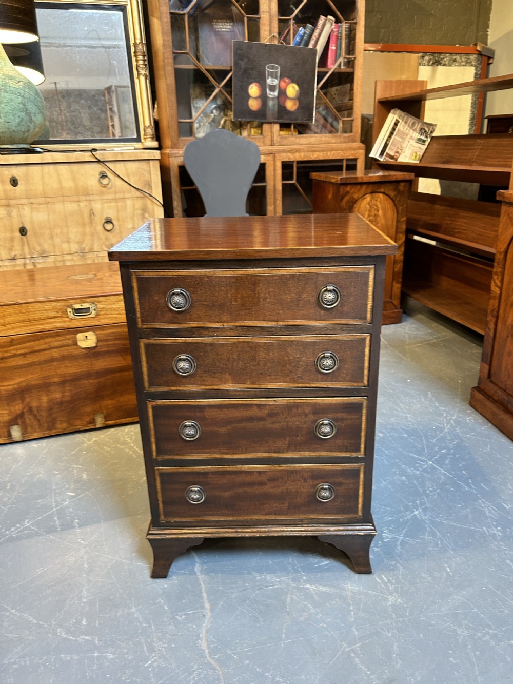 Small Edwardian chest of drawers View IV