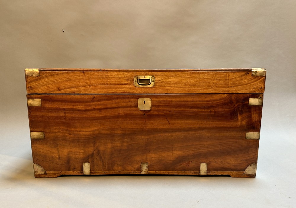Camphor campaign trunk  View IV
