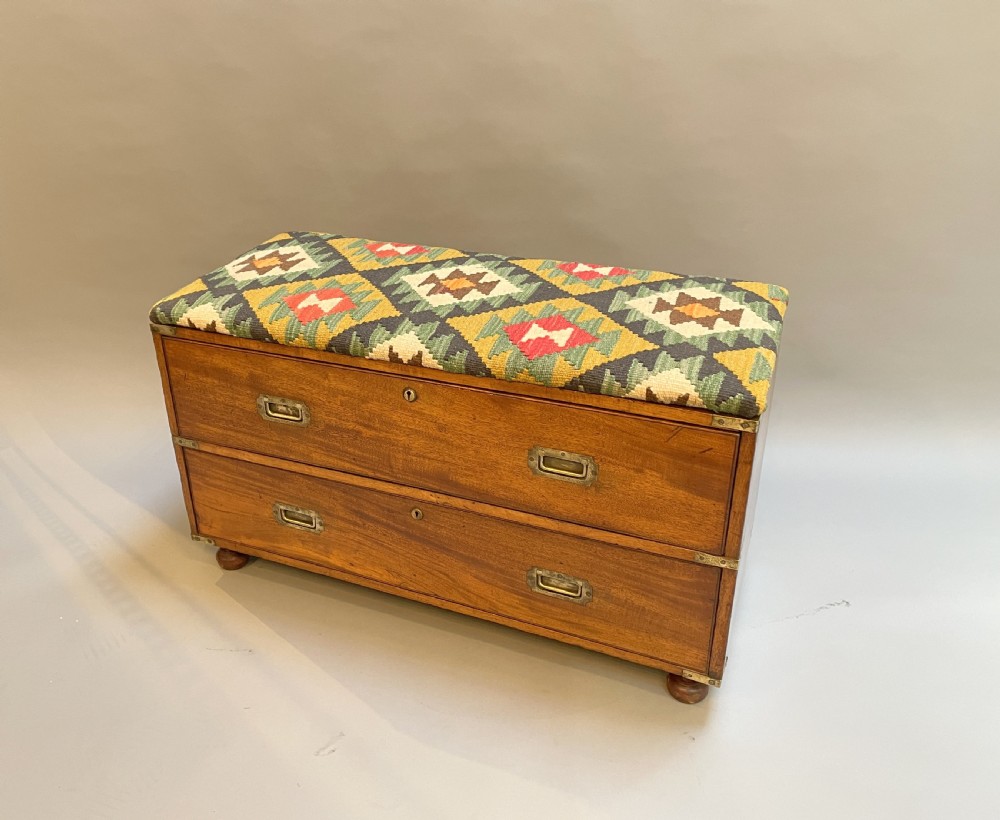 C19th Campaign Chest Seat View X