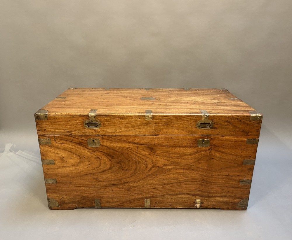 Exceptional Camphor Campaign Trunk View V