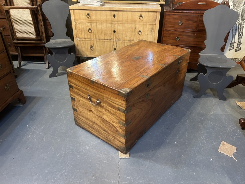 Exceptional Camphor Campaign Trunk View XI
